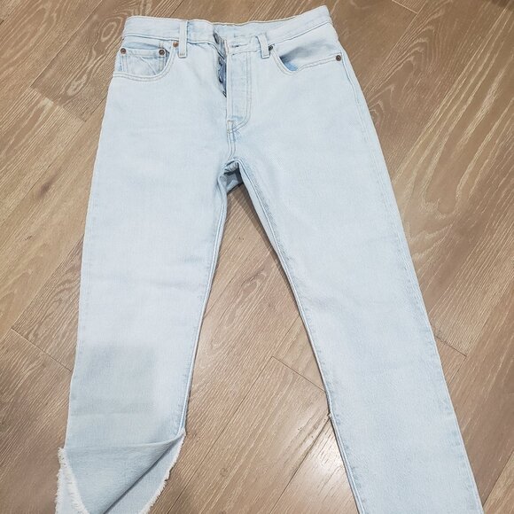 Levi’s 501 Original Straight Leg Frayed Hem Jeans Blue - Picture 1 of 5